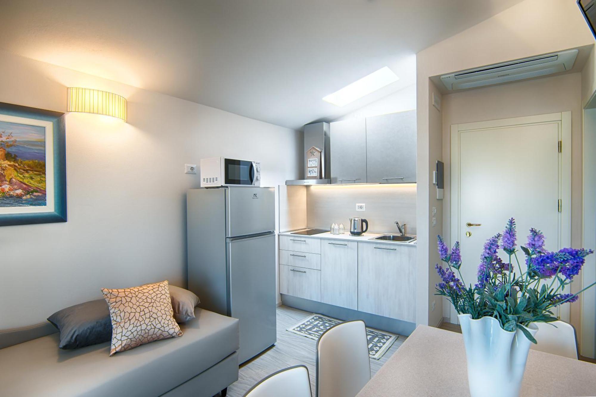 Villa Zavatta "B&B - Rooms & Apartments" Bellaria-Igea Marina Exterior photo
